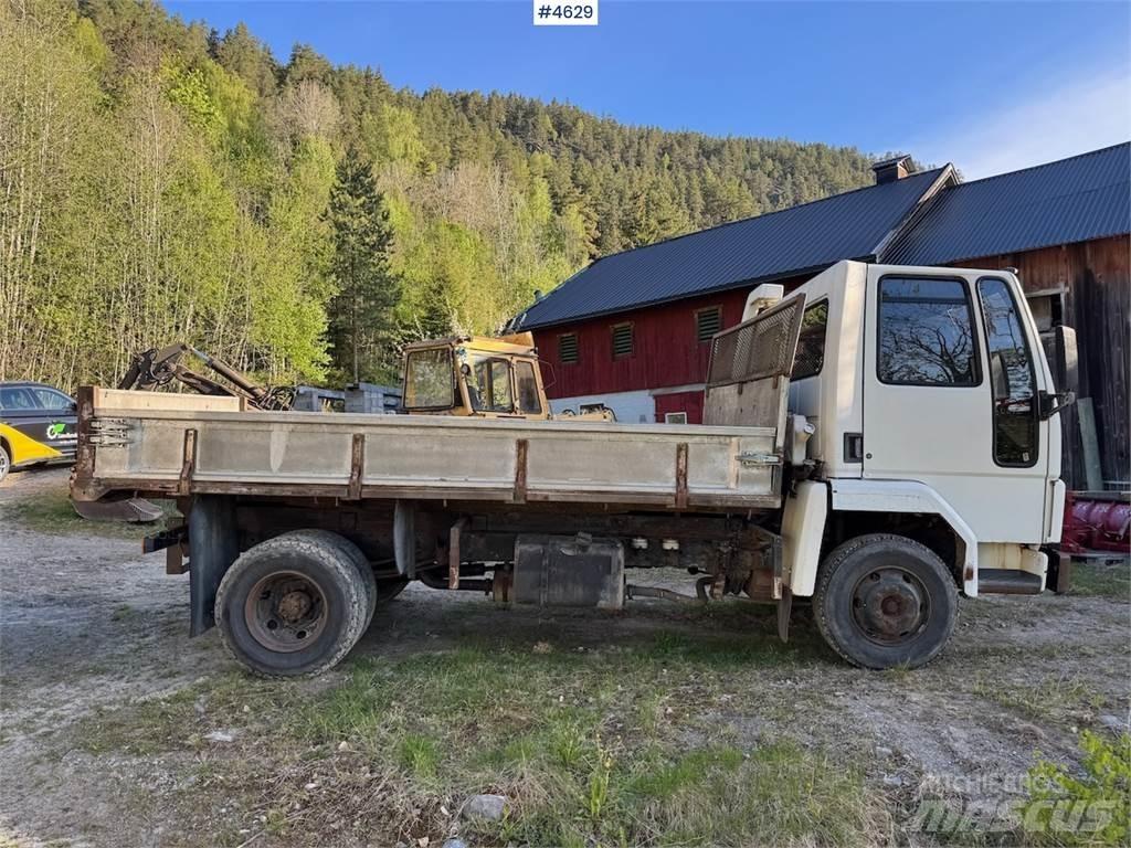 Ford Cargo 0813 Samochody ciężarowe ze skrzynią zamkniętą