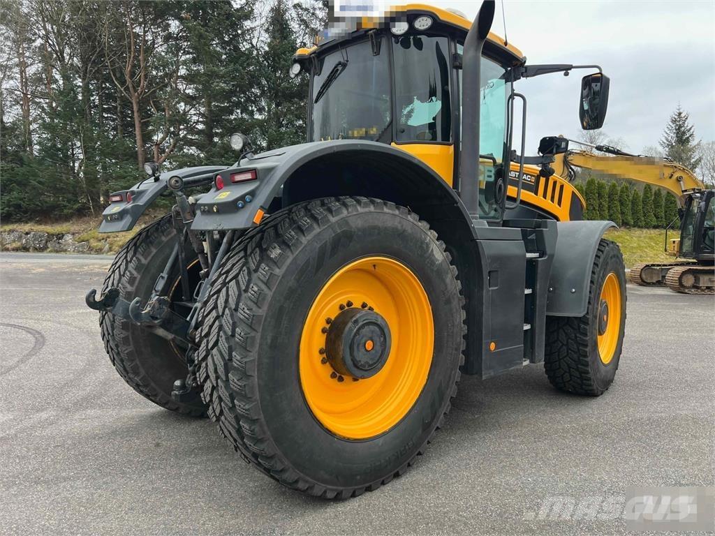 JCB Fastrac 8330 Ciągniki rolnicze