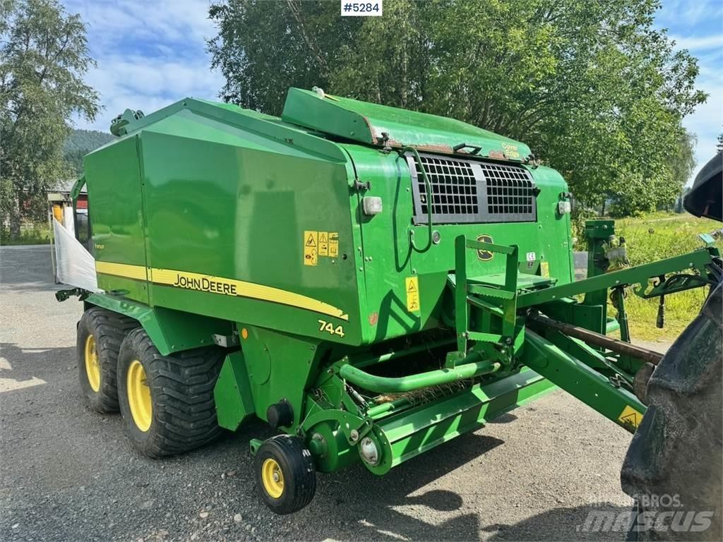John Deere 744 Inny sprzęt żniwny