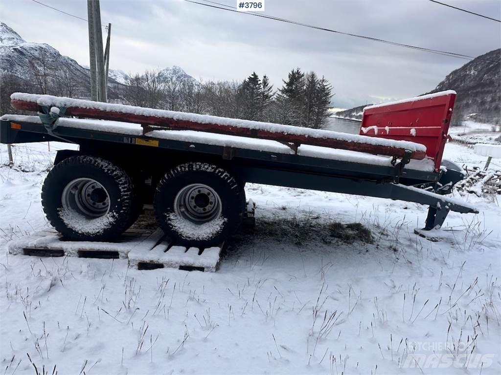 Junkkari J10 Przyczepy zbożowe