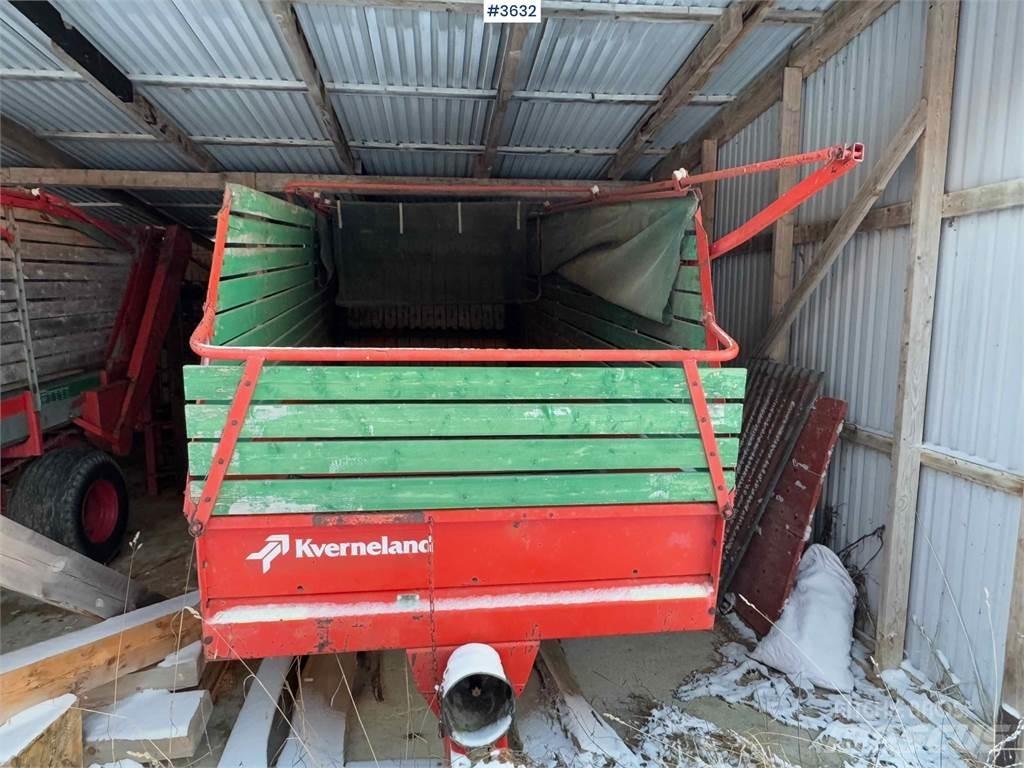 Kverneland UN7000 Wozy paszowe