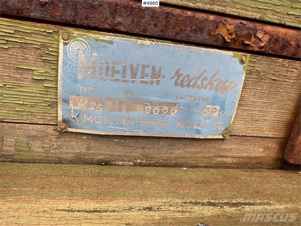 Moelven NM25 Przyczepy zbożowe
