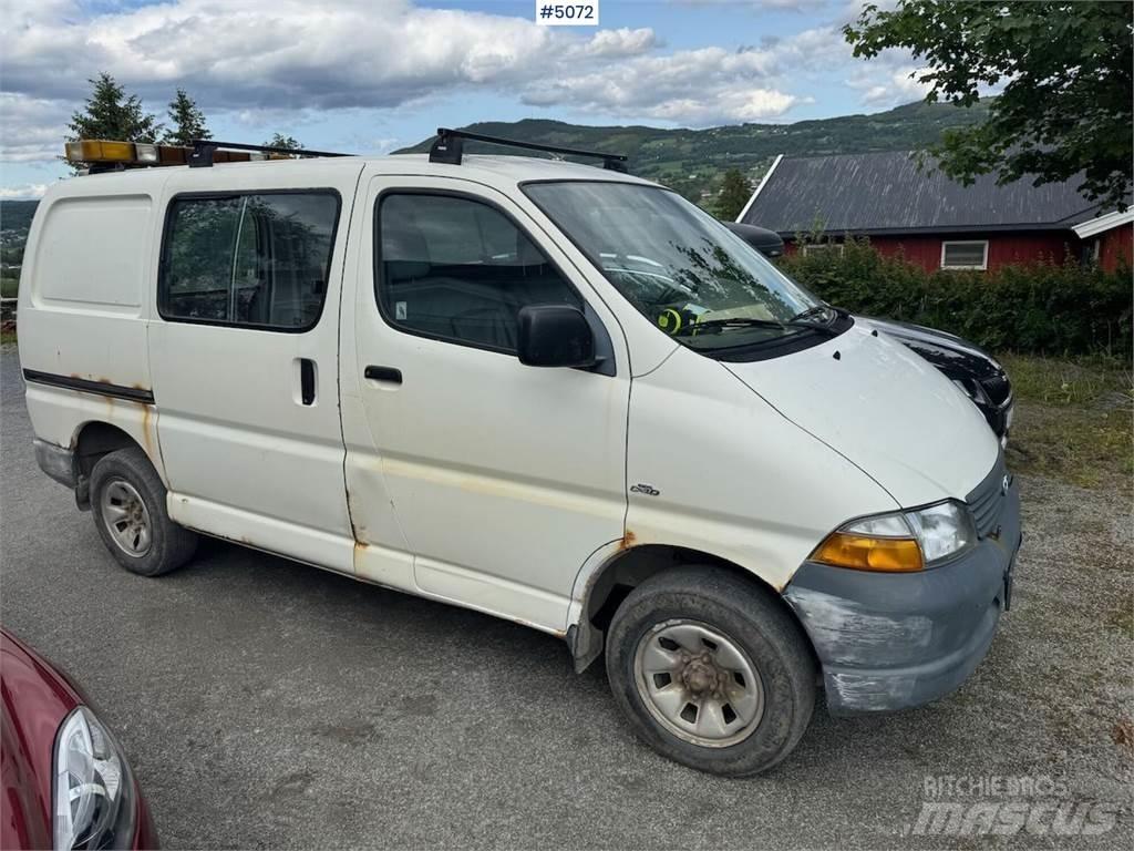 Toyota Hiace 4WD Busy / Vany