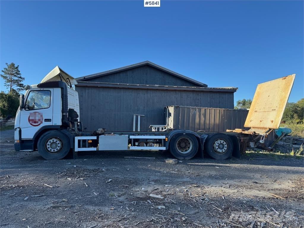 Volvo FM 6x2. Inne