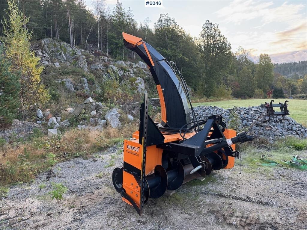  Westbjörn S2450 Lemiesze i pługi śnieżne