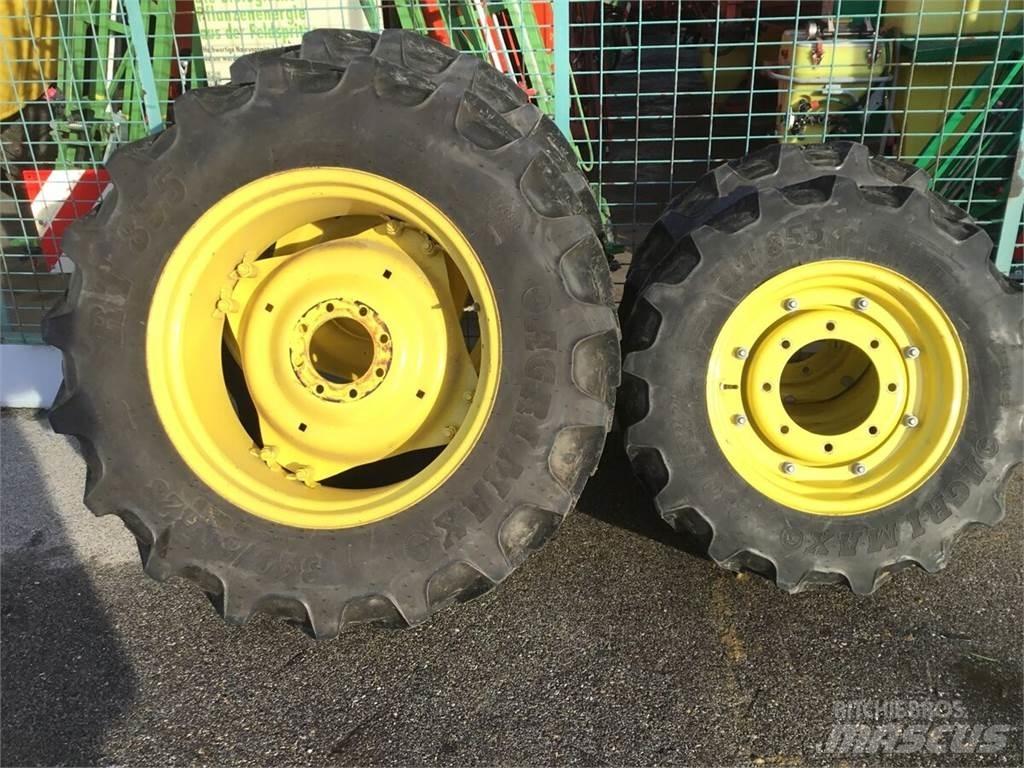  280/85R20 - 340/85R28 Opony, koła i felgi