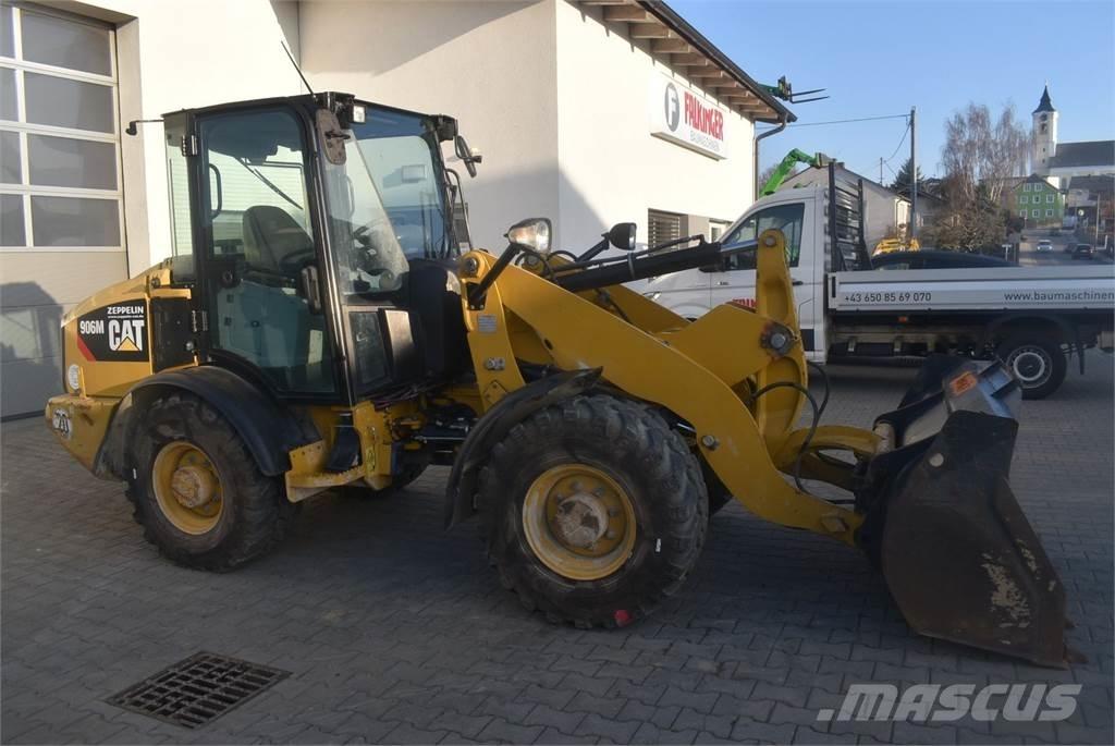 CAT 906M Ładowarki kołowe