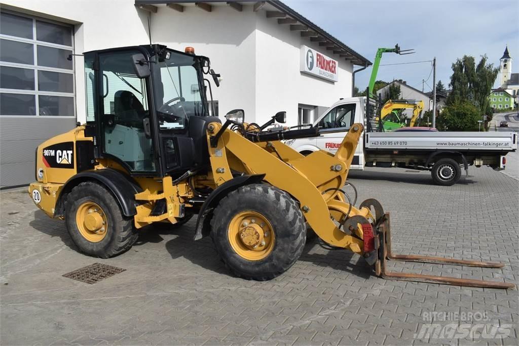 CAT 907M Ładowarki kołowe