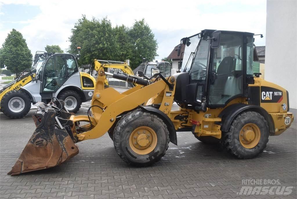 CAT 907M Ładowarki kołowe