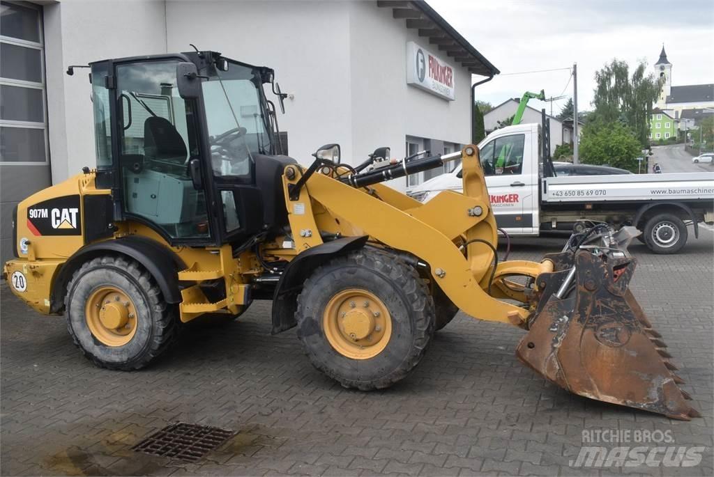 CAT 907M Ładowarki kołowe