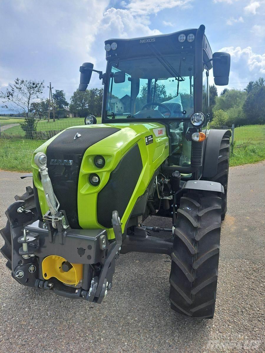 CLAAS Nexos 240 XL Ciągniki rolnicze