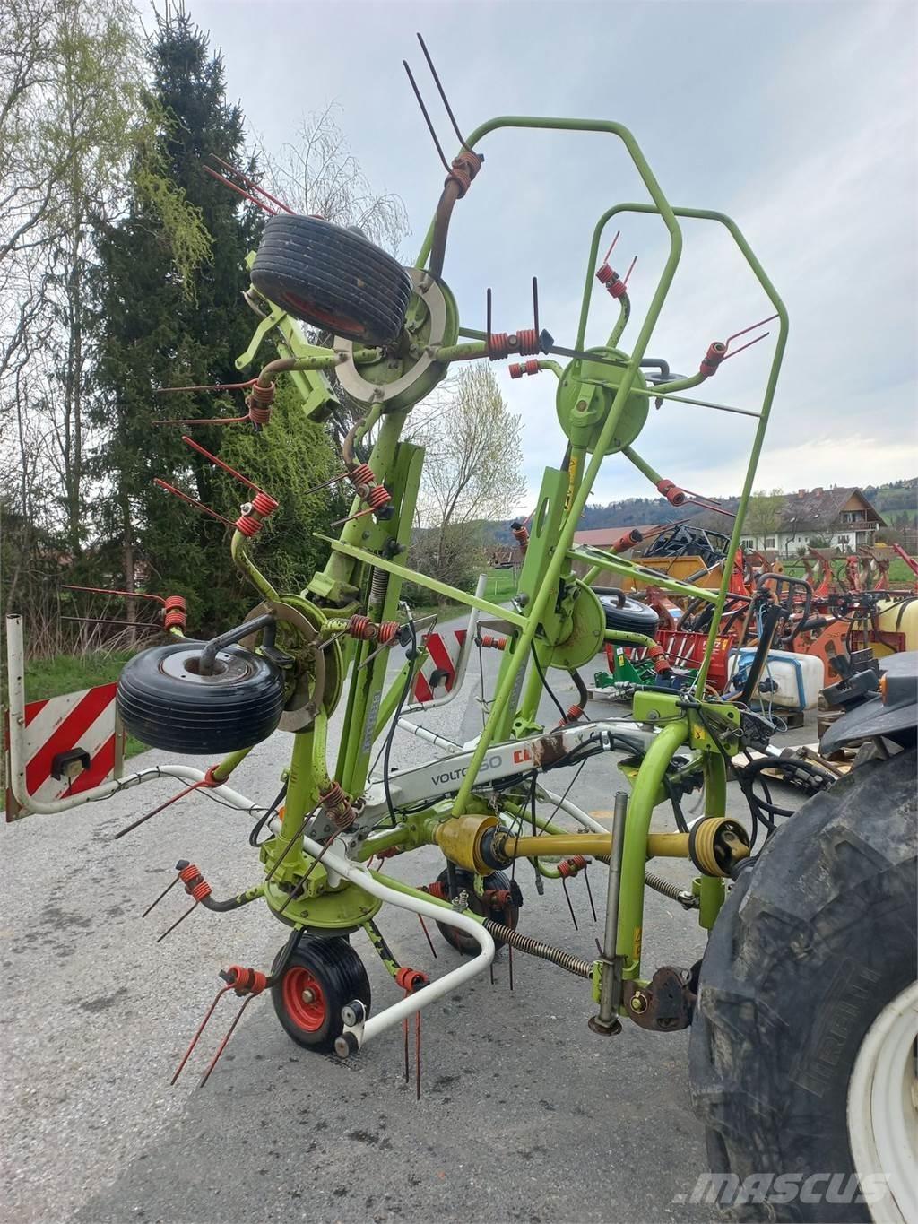 CLAAS Volto 600 Zgrabiarki i przetrząsacze