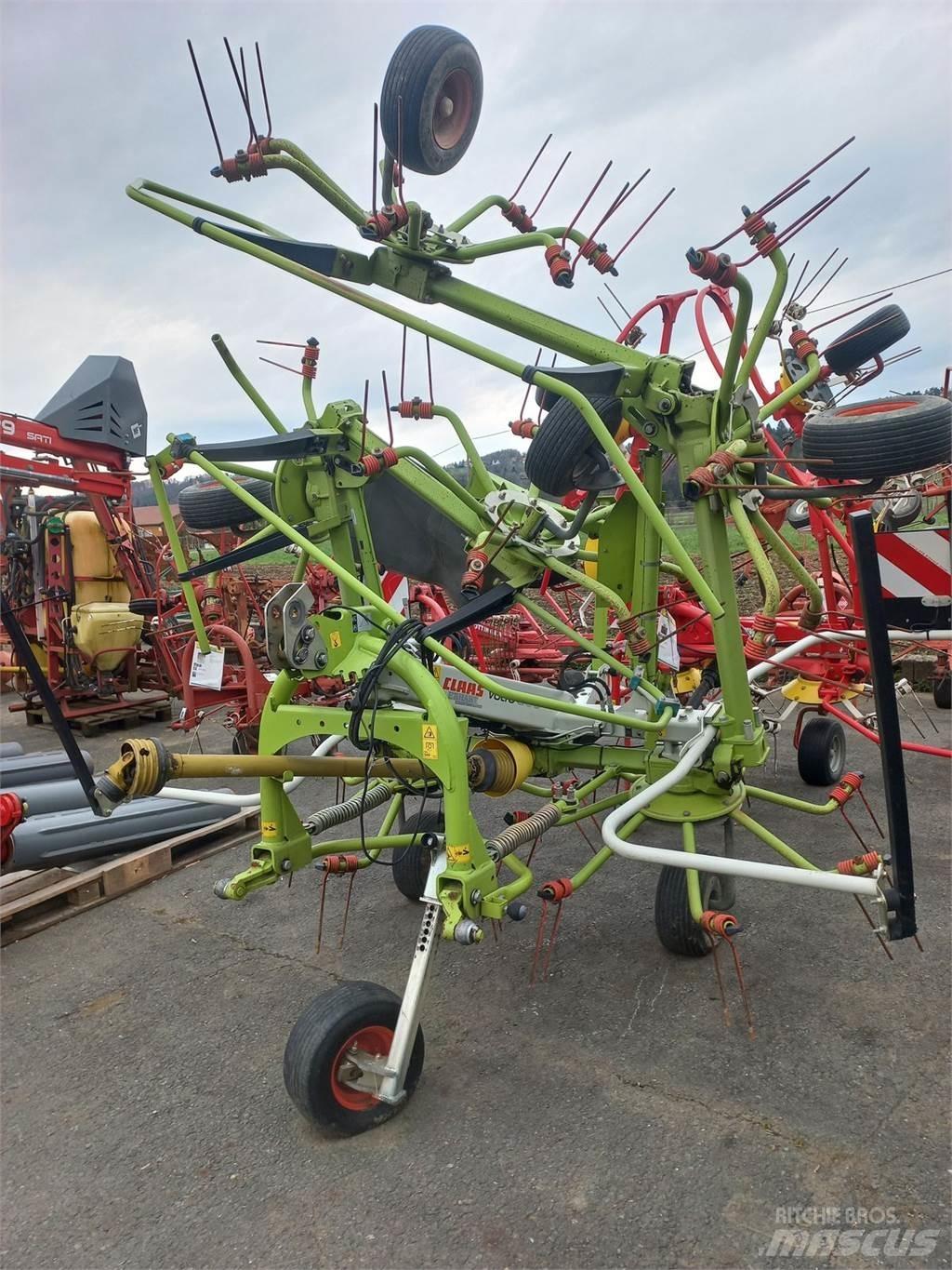 CLAAS Volto 800 Zgrabiarki i przetrząsacze