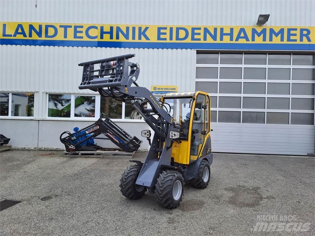 Eurotrac W 11 Ładowacze i koparki czołowe