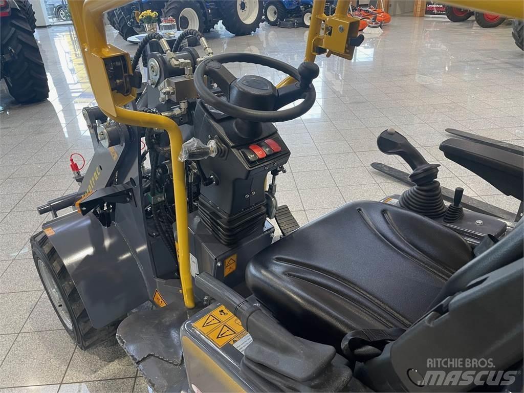 Eurotrac W10 Ładowacze i koparki czołowe