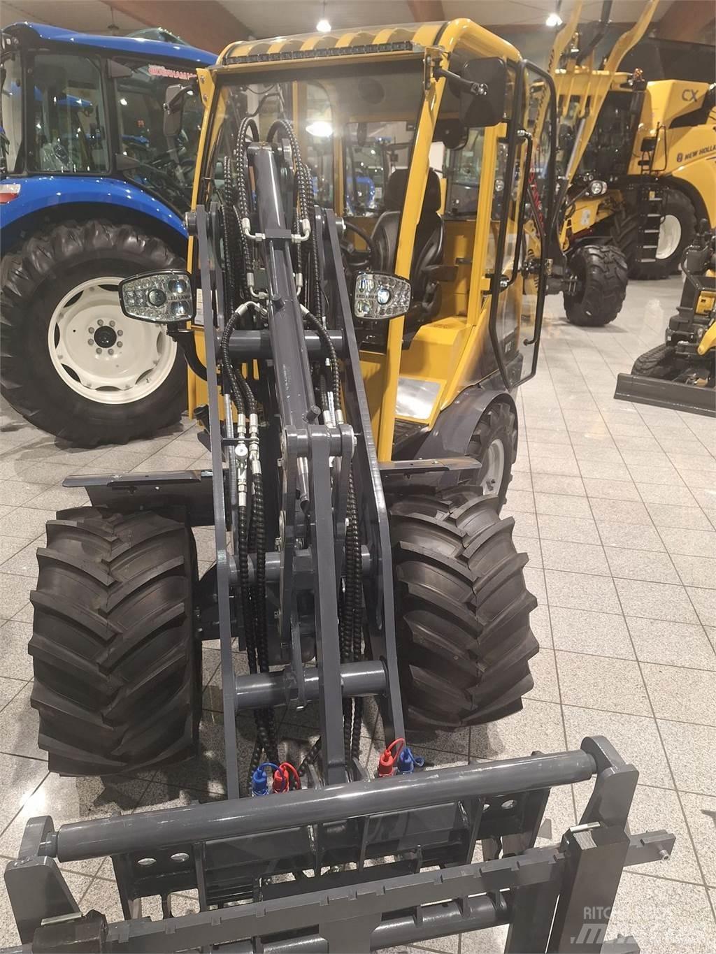 Eurotrac W12S Ładowacze i koparki czołowe