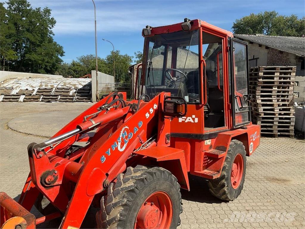 Fai 556 Ładowacze i koparki czołowe