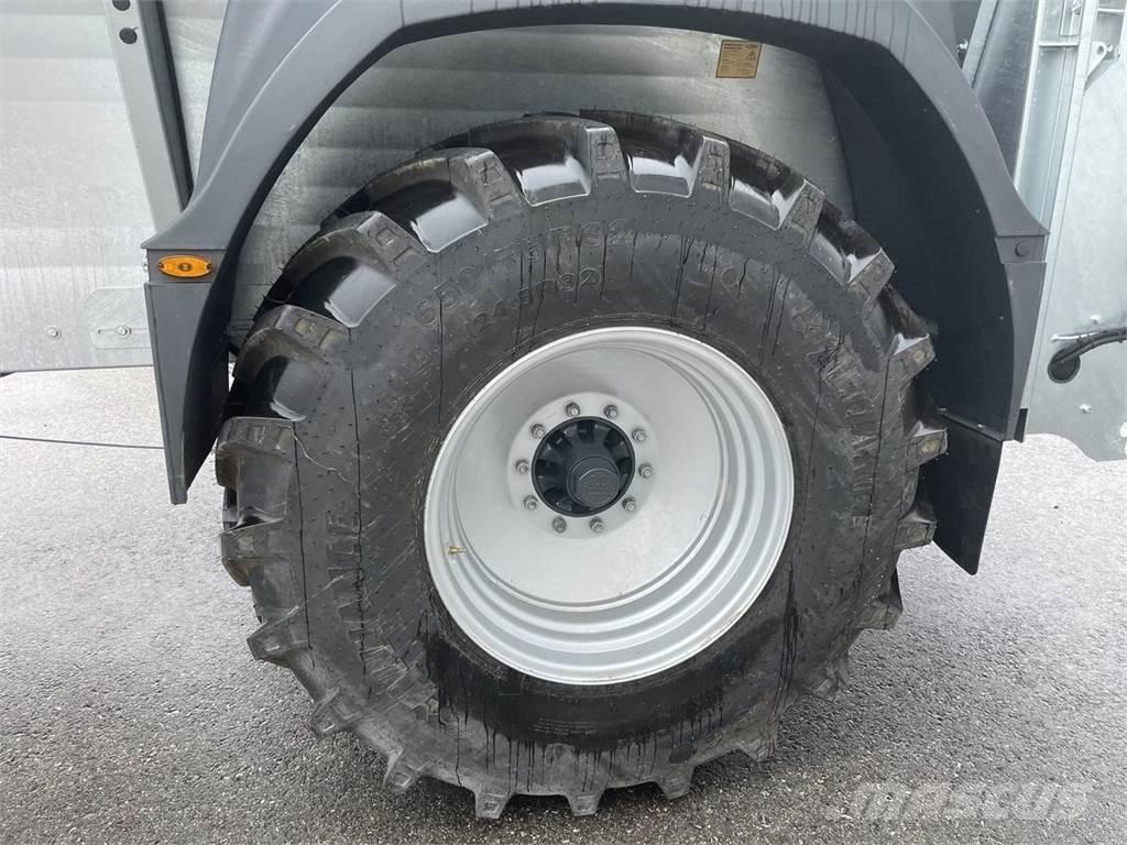 Fliegl ADS 120 Rozrzutnik obornika