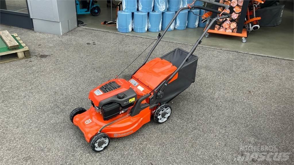 Husqvarna LC 247S Kosiarki ogrodowe