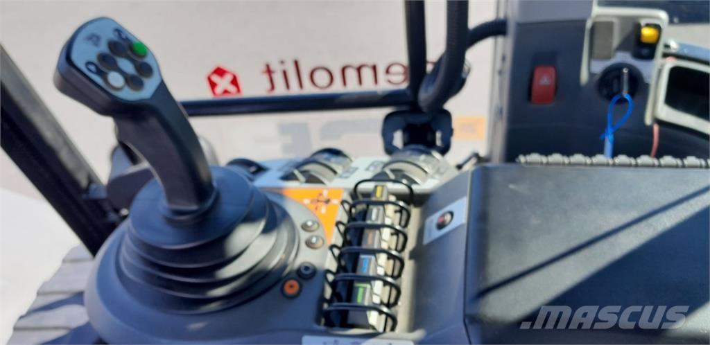 JCB 8330 Ciągniki rolnicze