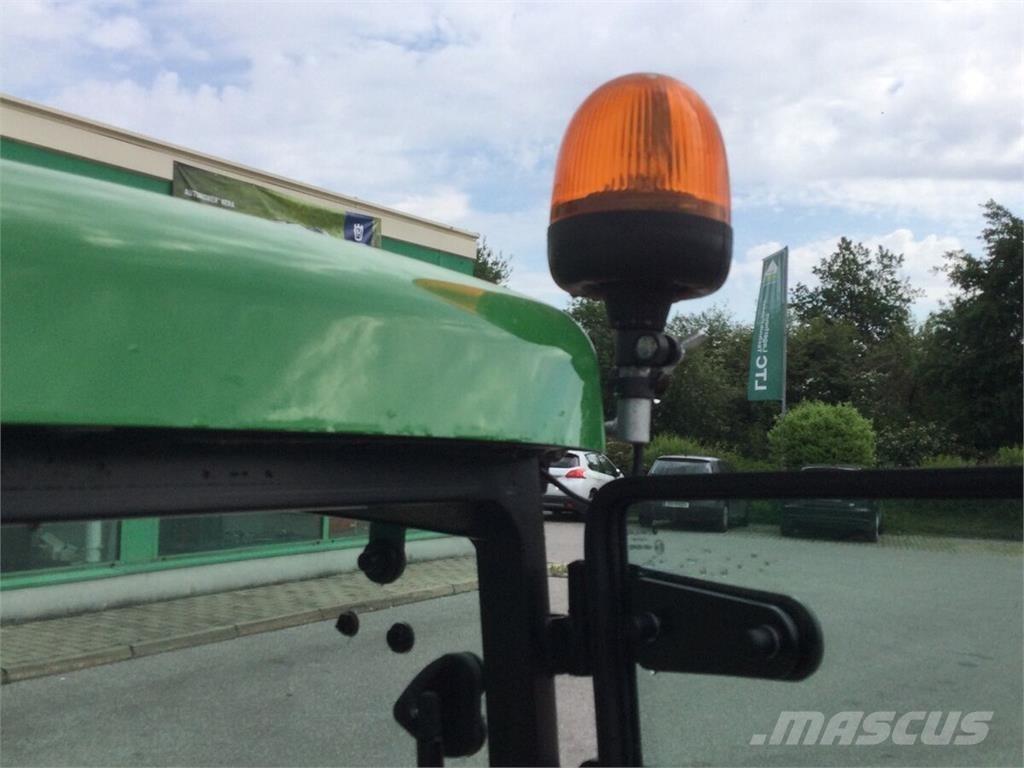 John Deere 1026R Ciągniki rolnicze