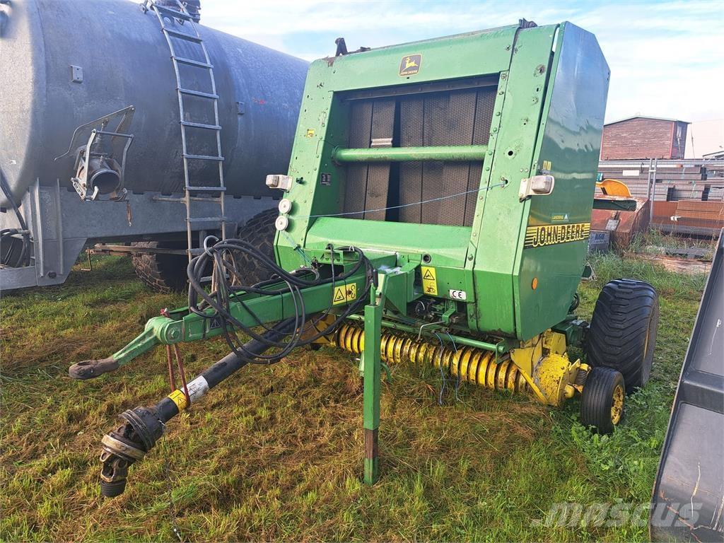 John Deere 570 Prasy zwijające