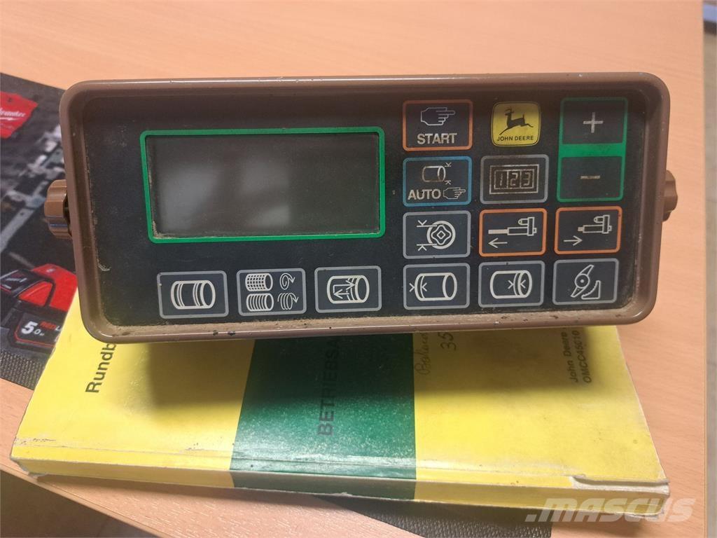 John Deere 570 Prasy zwijające