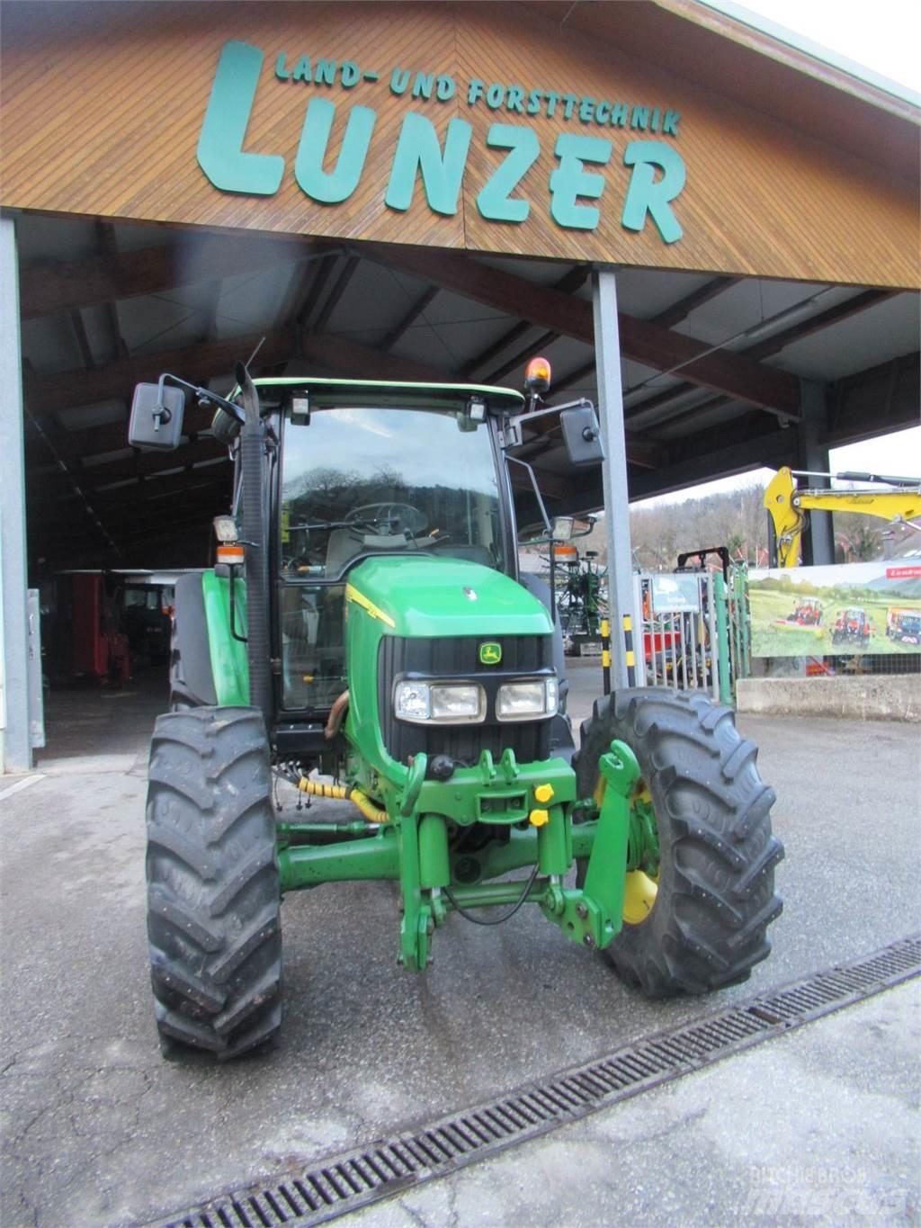 John Deere 5820 Ciągniki rolnicze