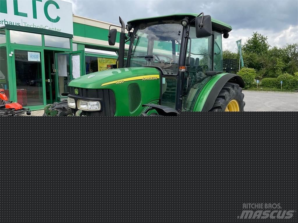 John Deere 5820 Ciągniki rolnicze