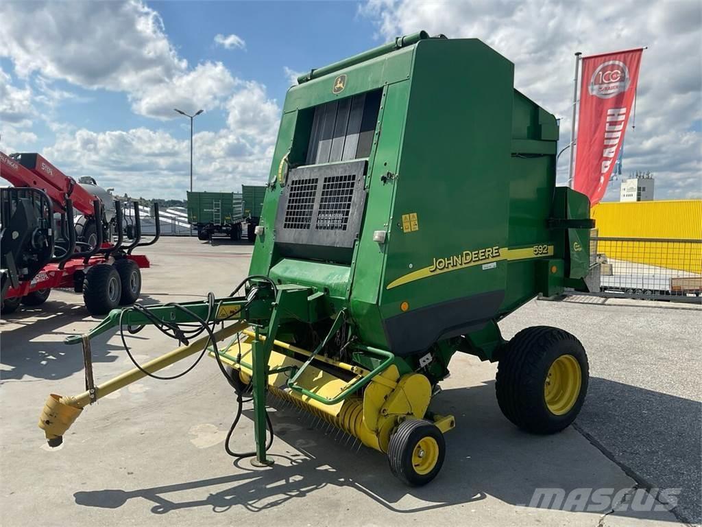 John Deere 592C Prasy zwijające