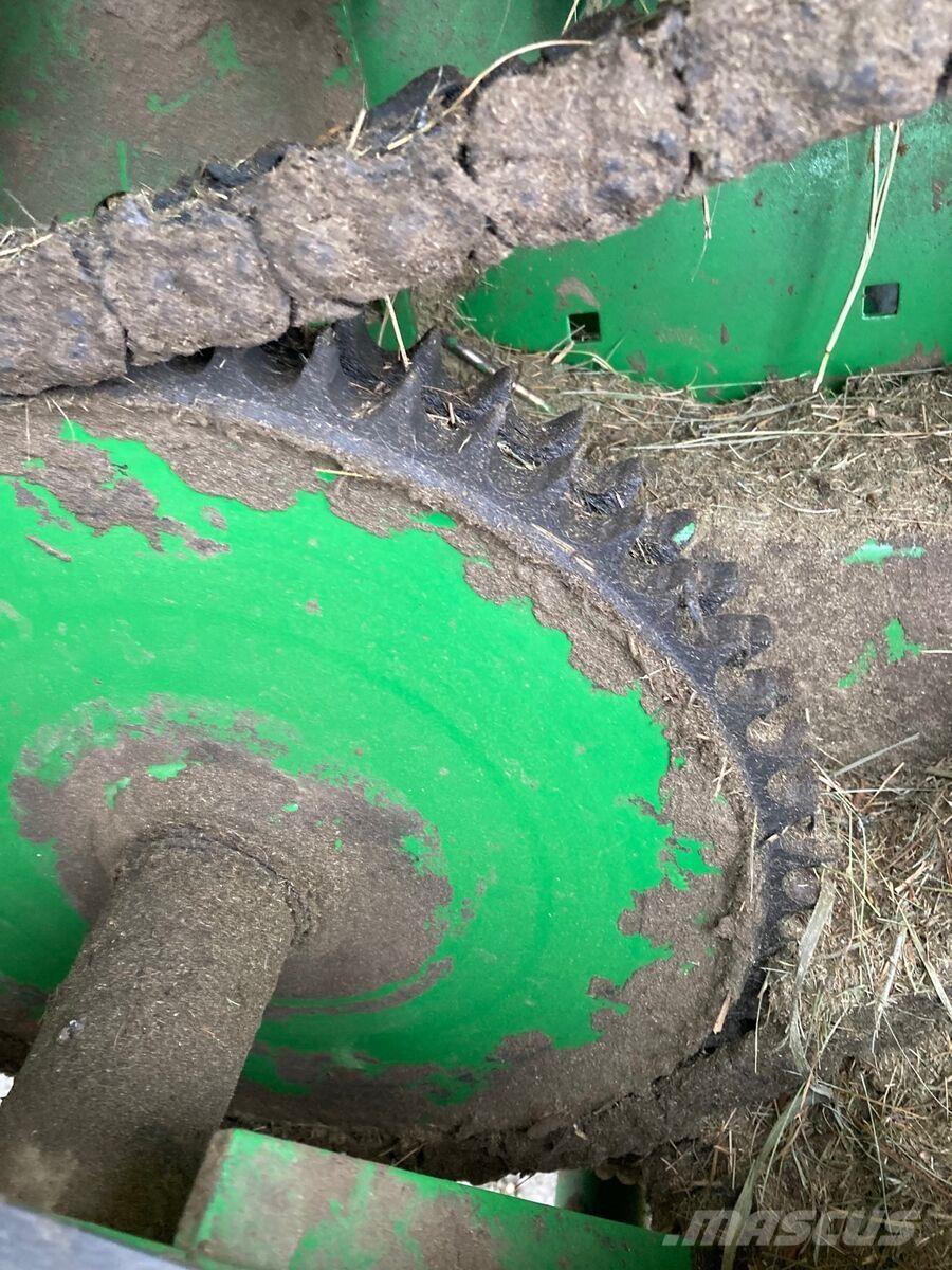 John Deere 592C Prasy zwijające