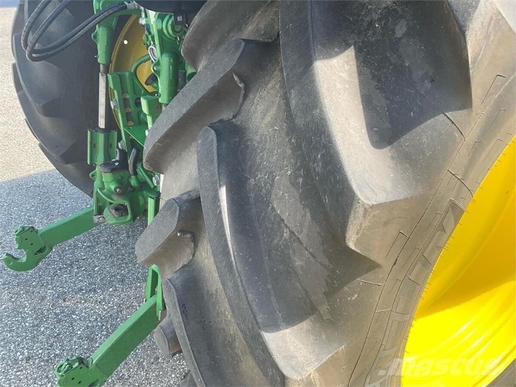 John Deere 6110R Ciągniki rolnicze
