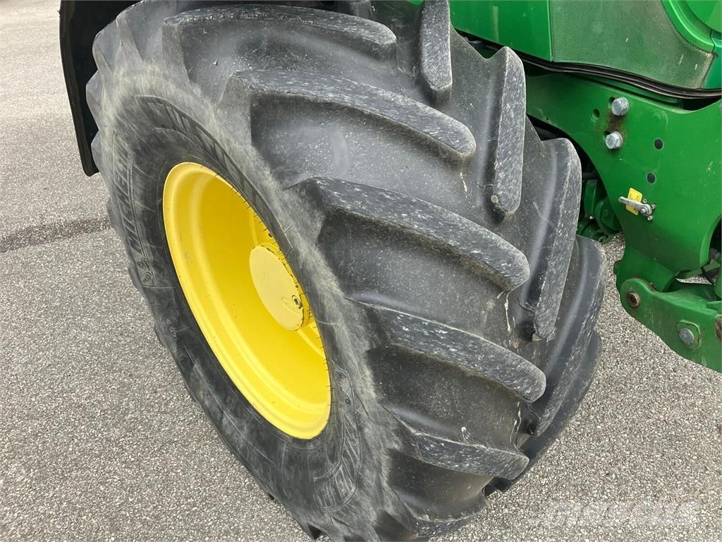 John Deere 6125R Ciągniki rolnicze