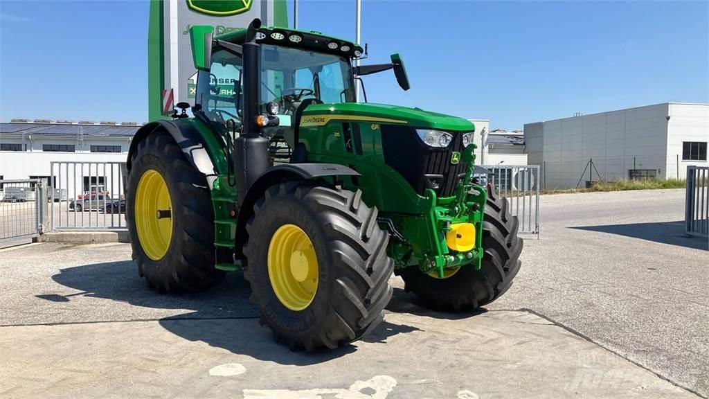 John Deere 6R 215 Ciągniki rolnicze