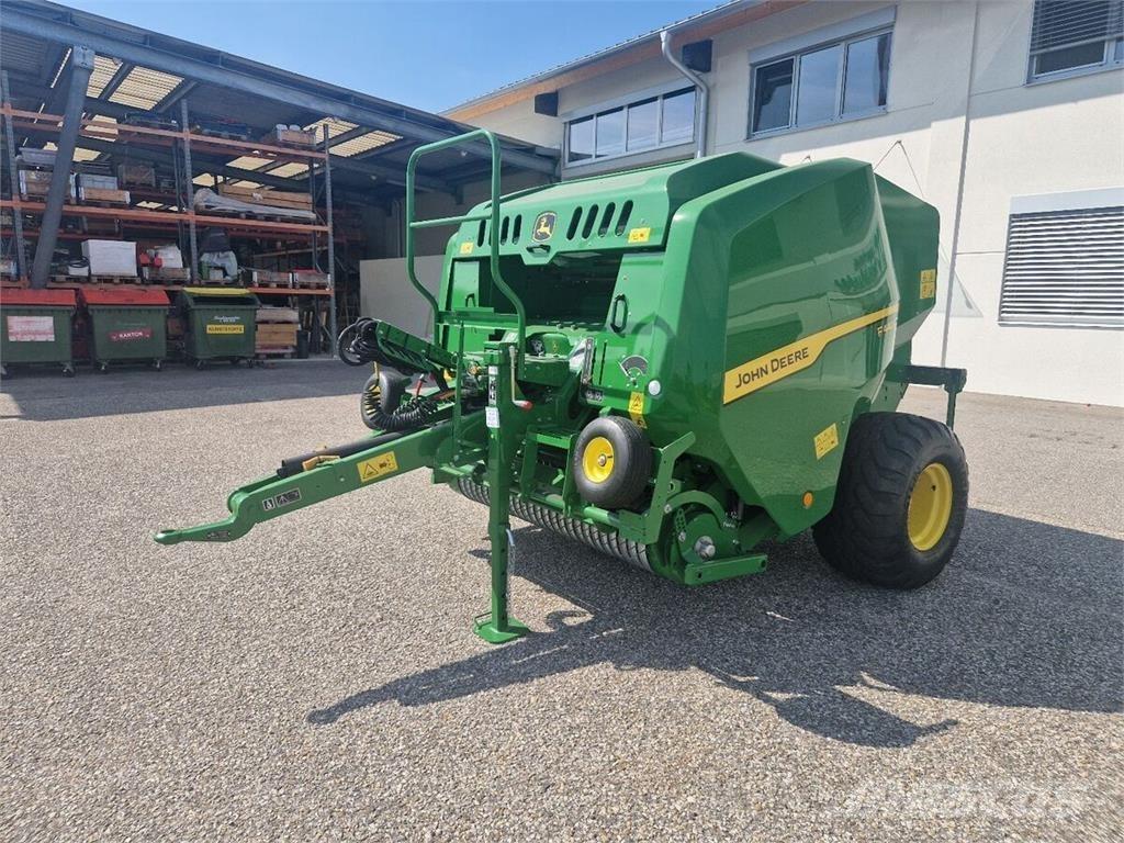 John Deere F441M Prasy zwijające