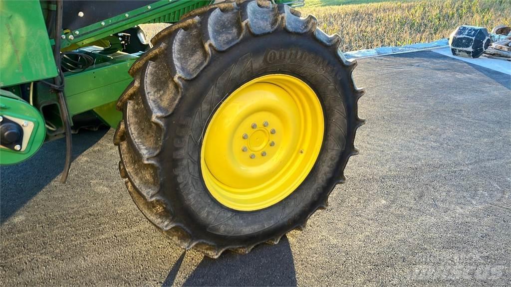 John Deere T550 HM Kombajny zbożowe
