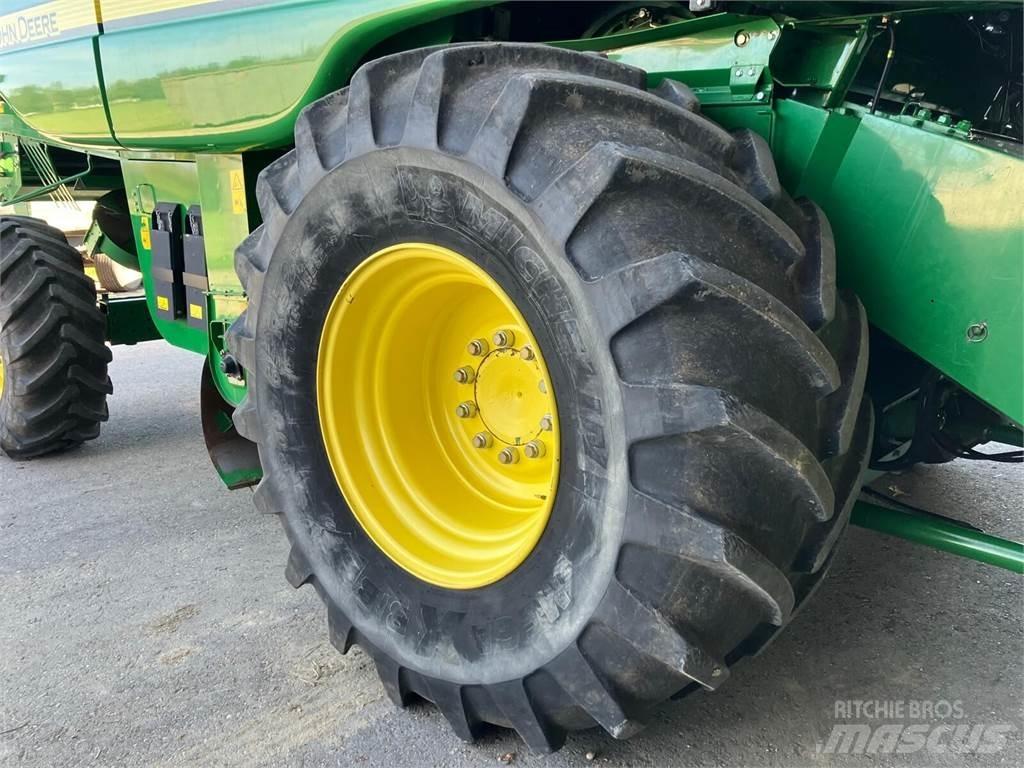 John Deere T560HM Kombajny zbożowe