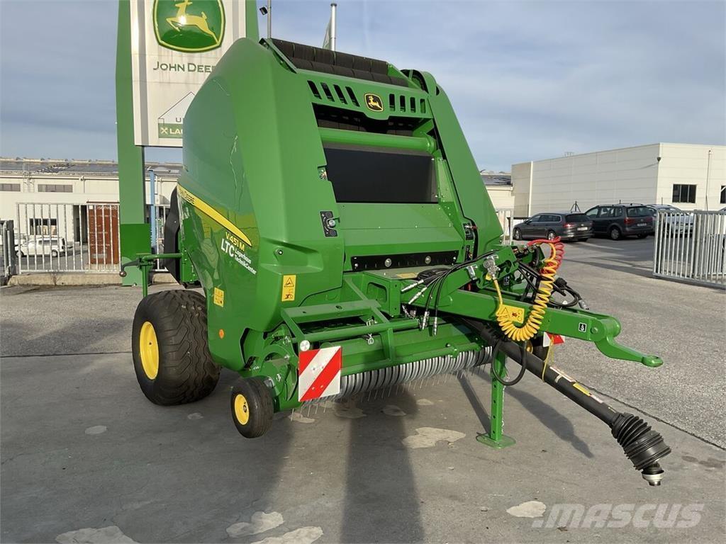 John Deere V451 M Prasy zwijające