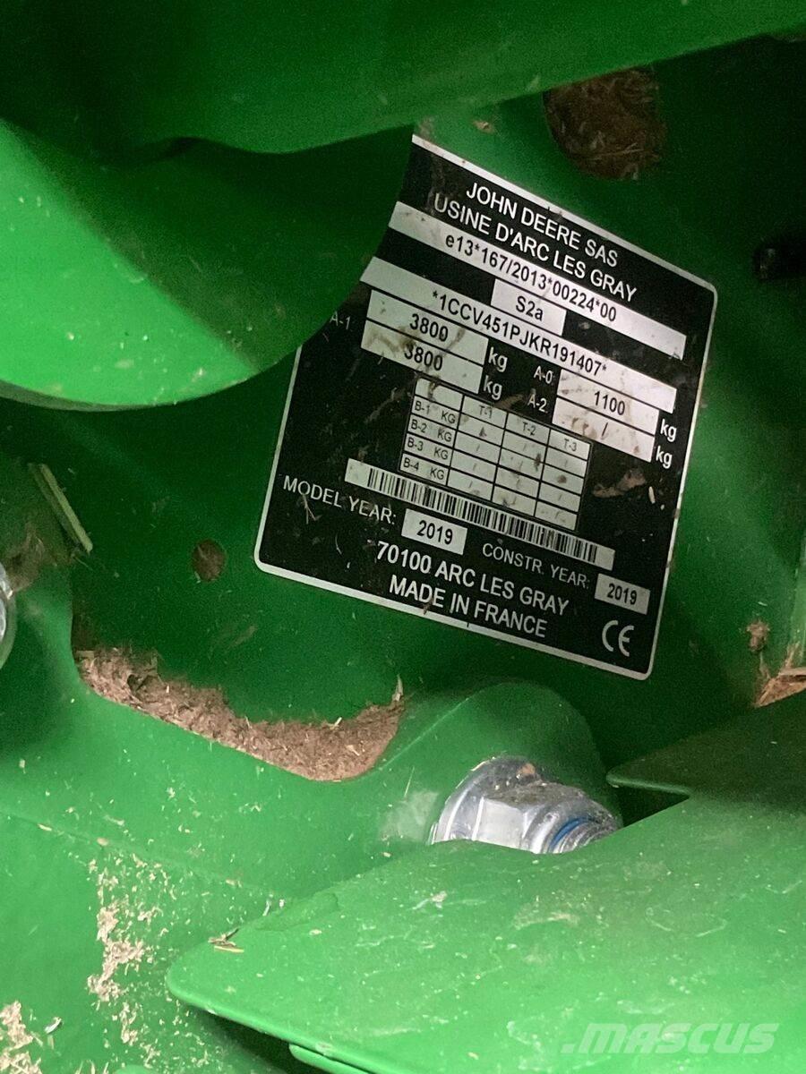 John Deere V451R Prasy zwijające