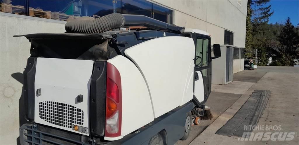 Johnston Compact 40 Komunalne - Inne
