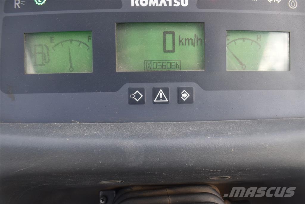 Komatsu WA100M-7 Ładowarki kołowe