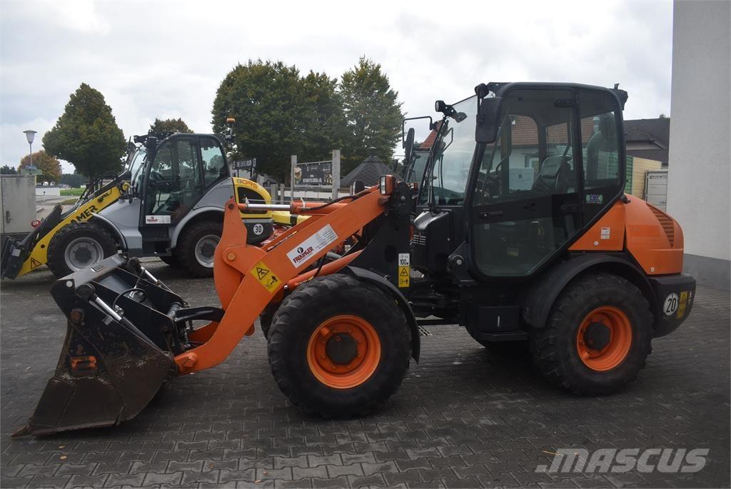 Komatsu WA70-7 Ładowarki kołowe