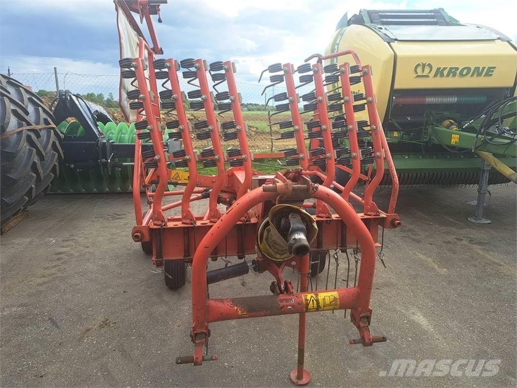 Kuhn GA 4121 GM Pokosówki