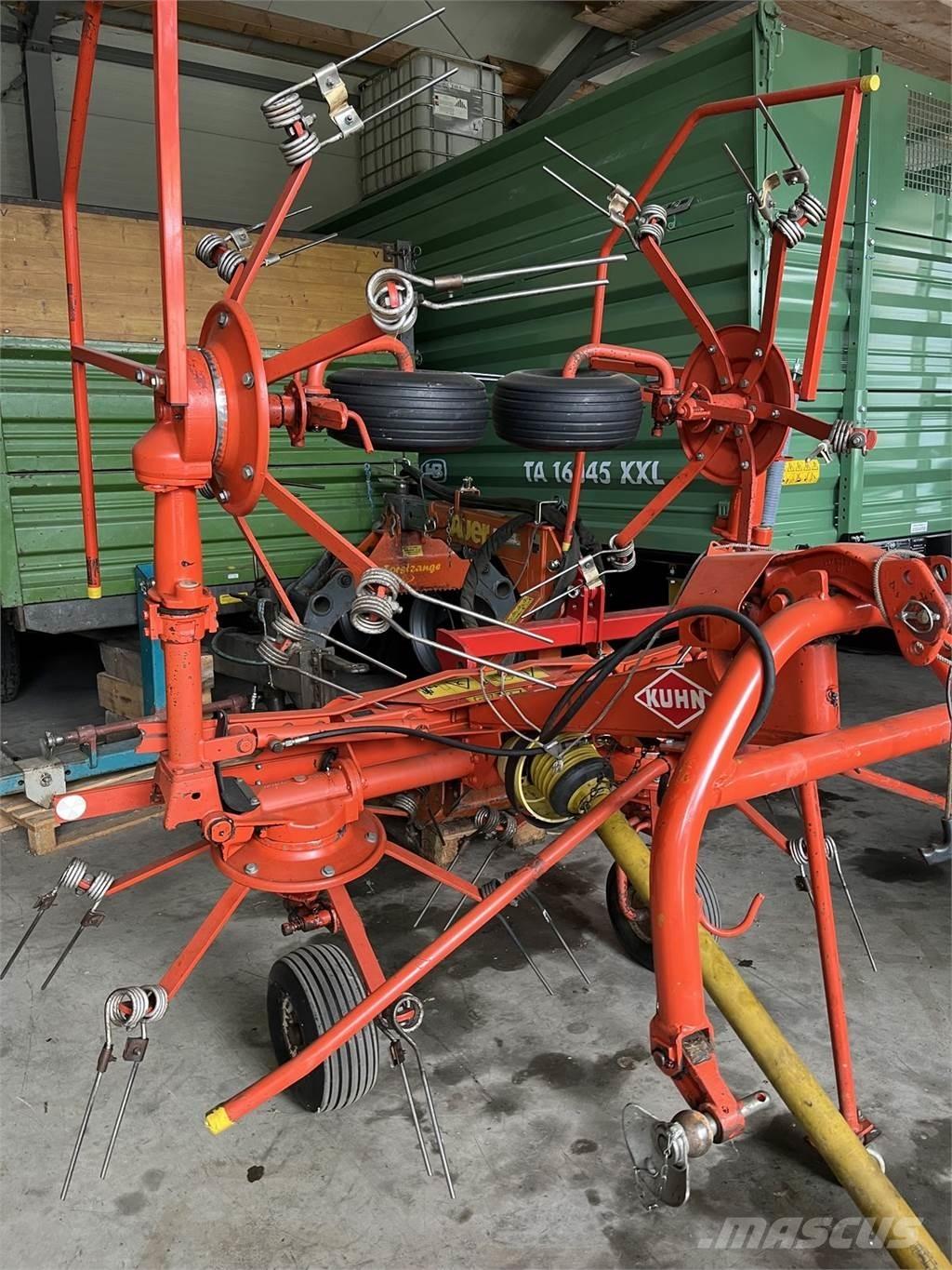 Kuhn GF 4201 MH Zgrabiarki i przetrząsacze