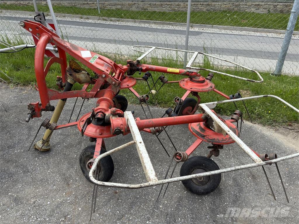 Kuhn GF 440 P Zgrabiarki i przetrząsacze