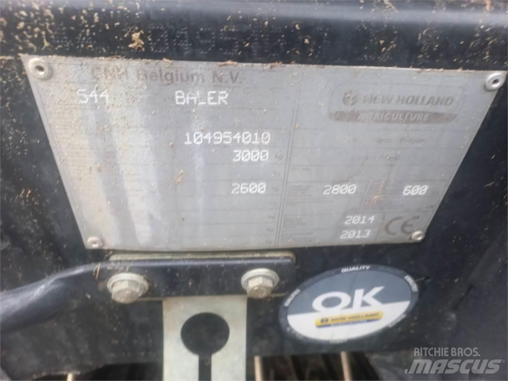 New Holland BR 6090 Prasy zwijające