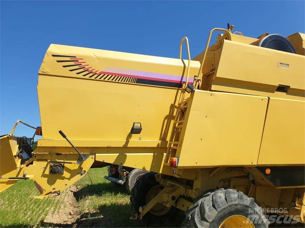 New Holland TX 65 Kombajny zbożowe