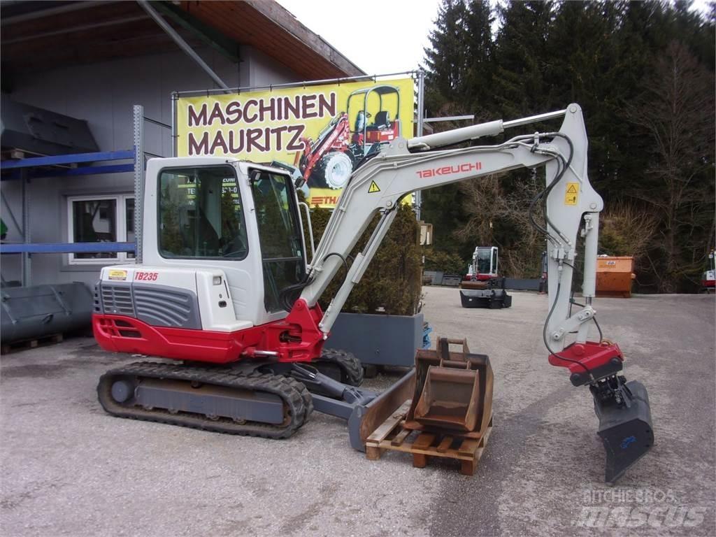 Takeuchi TB 235 Minikoparki