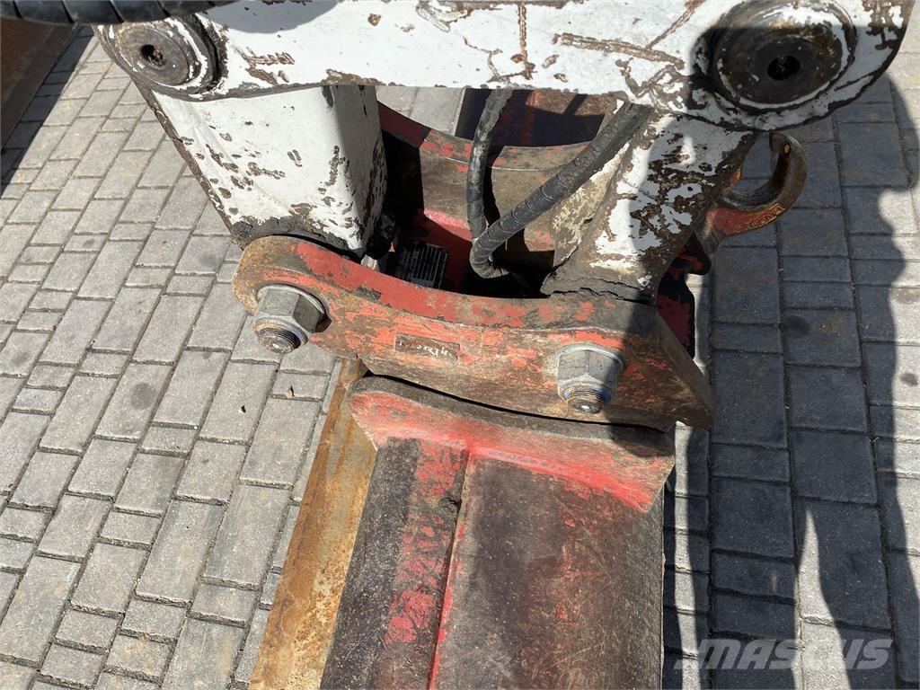 Takeuchi TB 280 FR Minikoparki