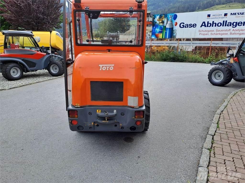 Toyo 840 Ładowacze i koparki czołowe